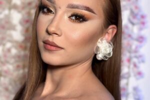 AlexAndra Lash beauty artist