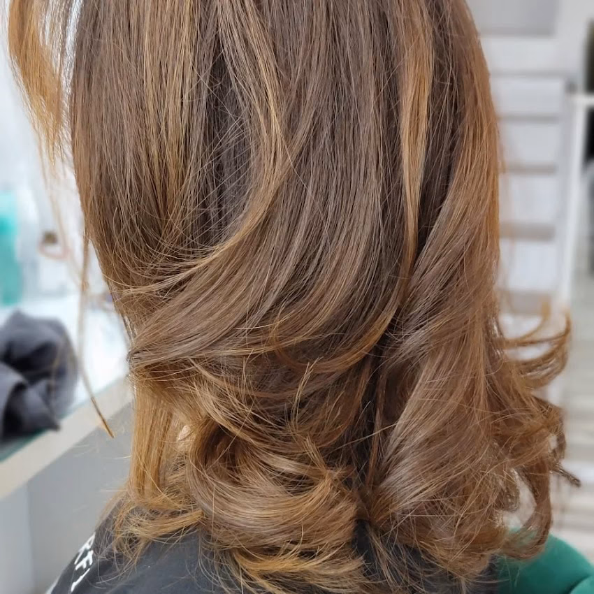 Anca Beauty Salon Coafor Manichiura Salon Cosmetica Unghii cu Gel Corbeanca