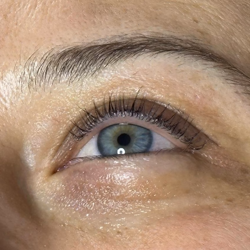 Anca Cosmetics Studio Tratamente faciale profesionale Epilare definitivă Epilare cu laser Servicii de cosmetică Brașov