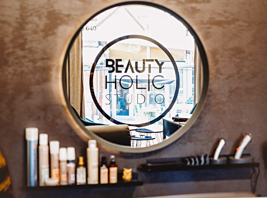 Beautyholic Studio