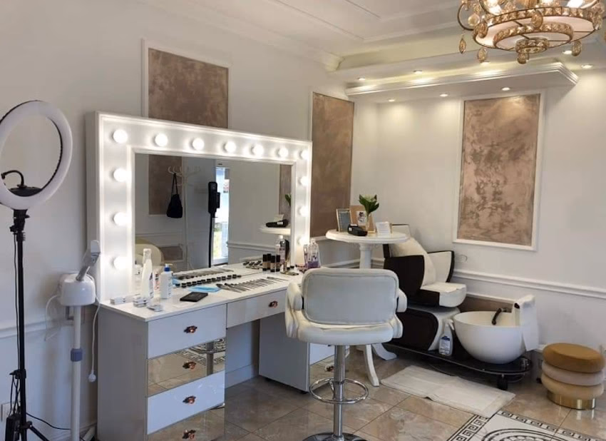 Carisma Team Studio Recas