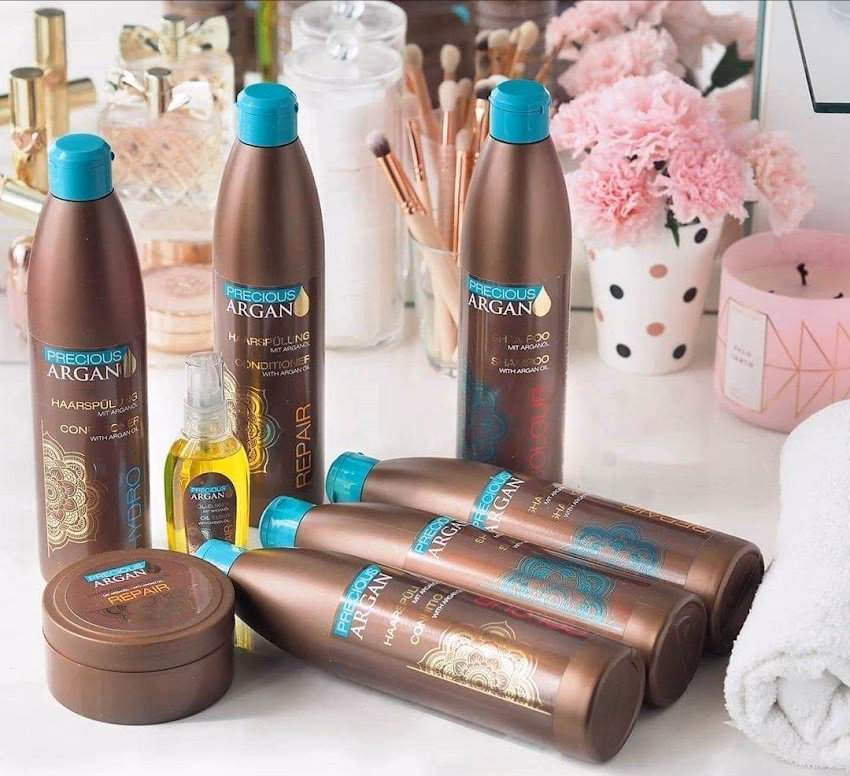 Cursuri de Cosmetica Acreditate Suceava Trainer Loredana Mateiciuc