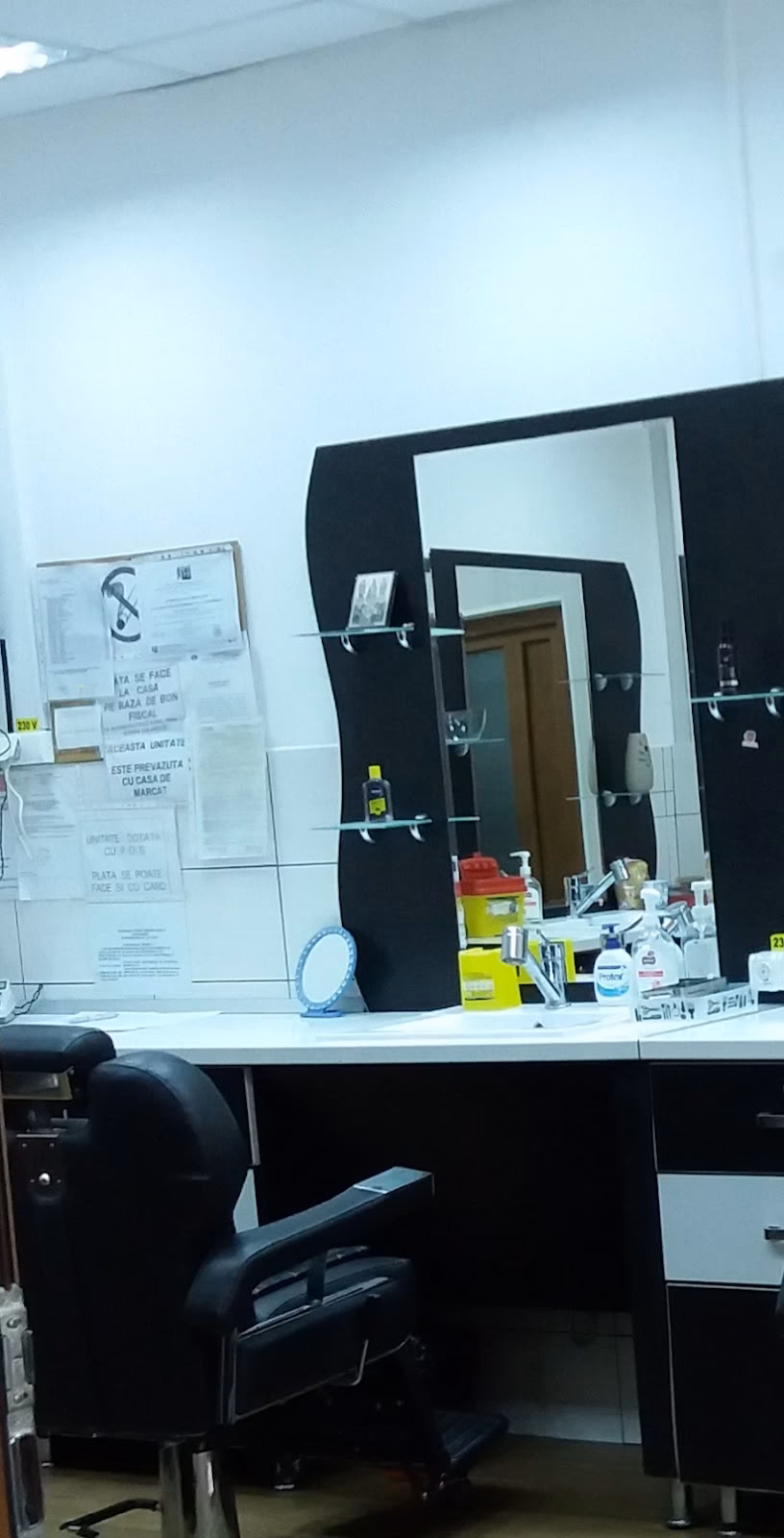 Estetic Modern Scmunit Nr 45