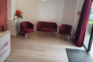 Lady Nails manichiurăpedichiura Salon