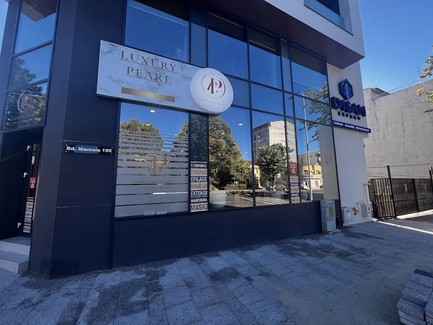 Luxury Pearl Salon Beauty