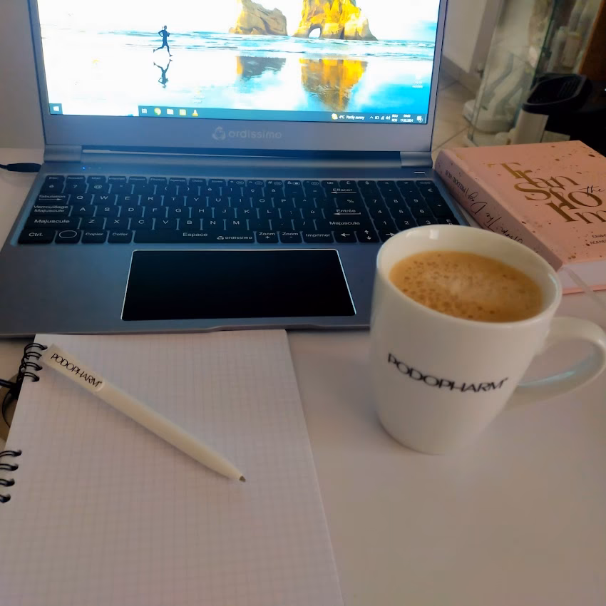 ManichiurăPedichiură complexă by Liliana Stan