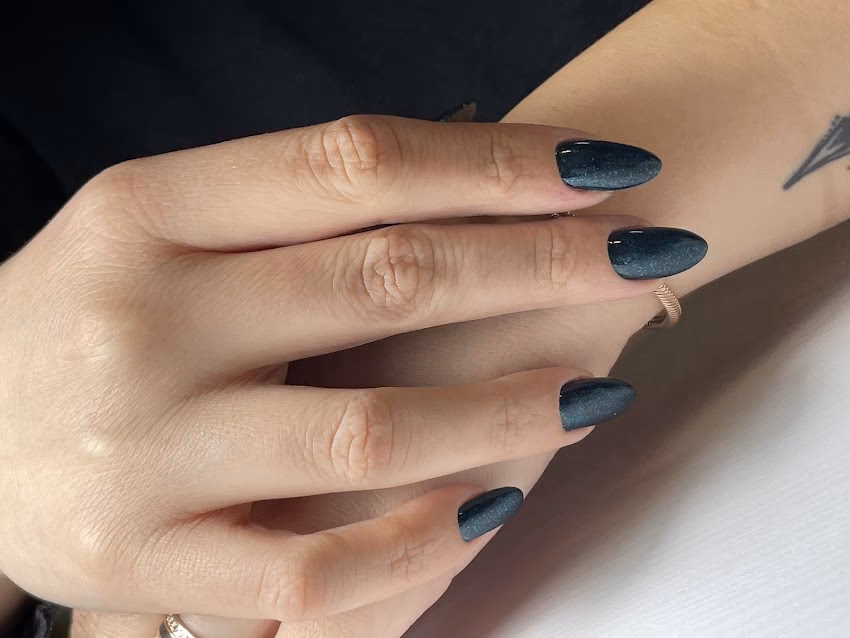 Nails by Gabriela Lica