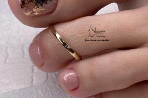 Rocsana Arsenie Healthy Nails Academy