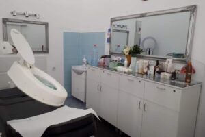 Salon Bella