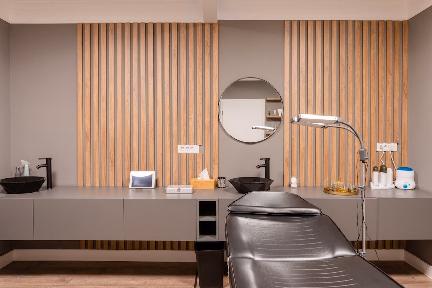 Salon de infrumusetare Sandra Nicoara