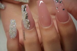 Salon Diva Unghii gel Arad Uta