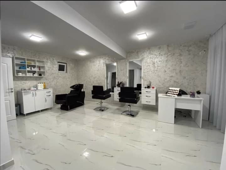 Salon Elena
