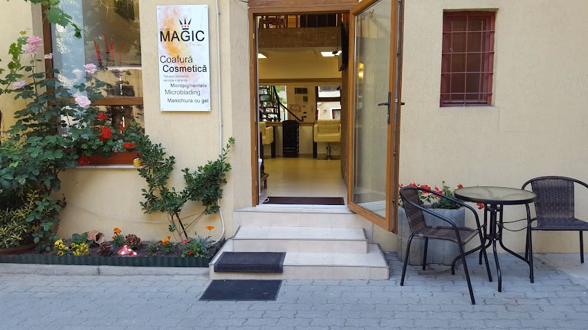 Salon Magic by Dora Tomsa