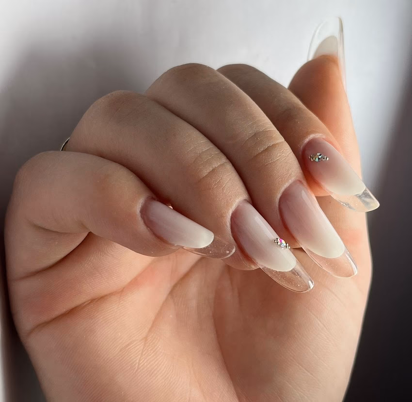 Unghii cu gel si oja semipermanenta